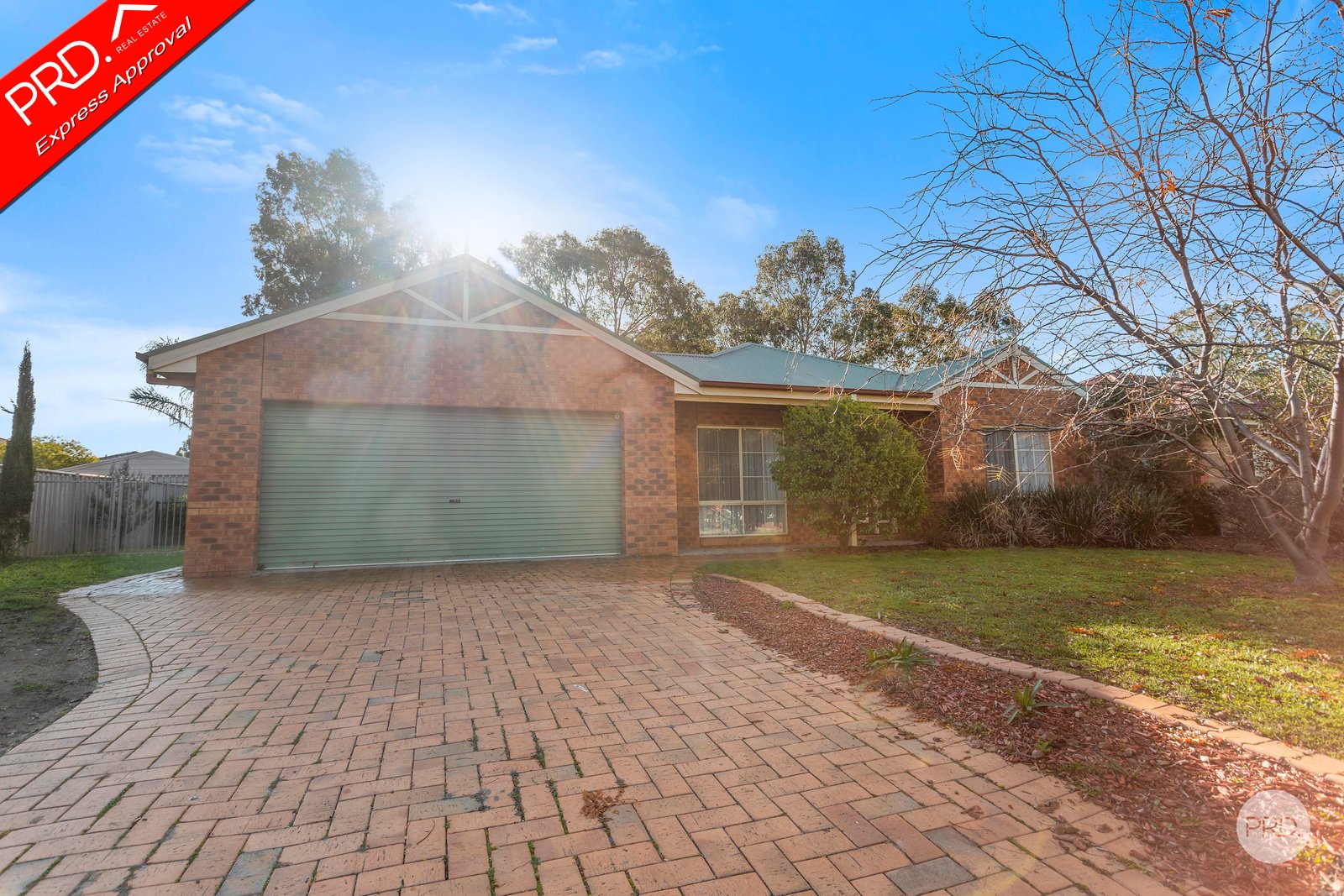 14 Saxby Drive STRATHFIELDSAYE 2