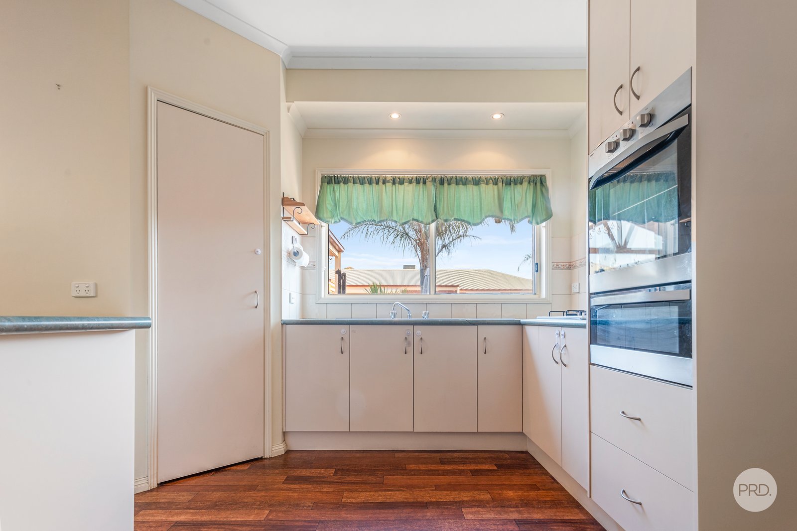 14 Saxby Drive STRATHFIELDSAYE 4