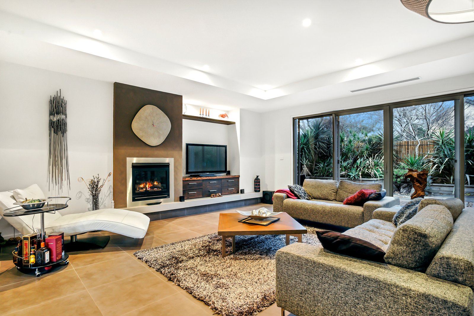 Gallery: 14 Seaview Crescent