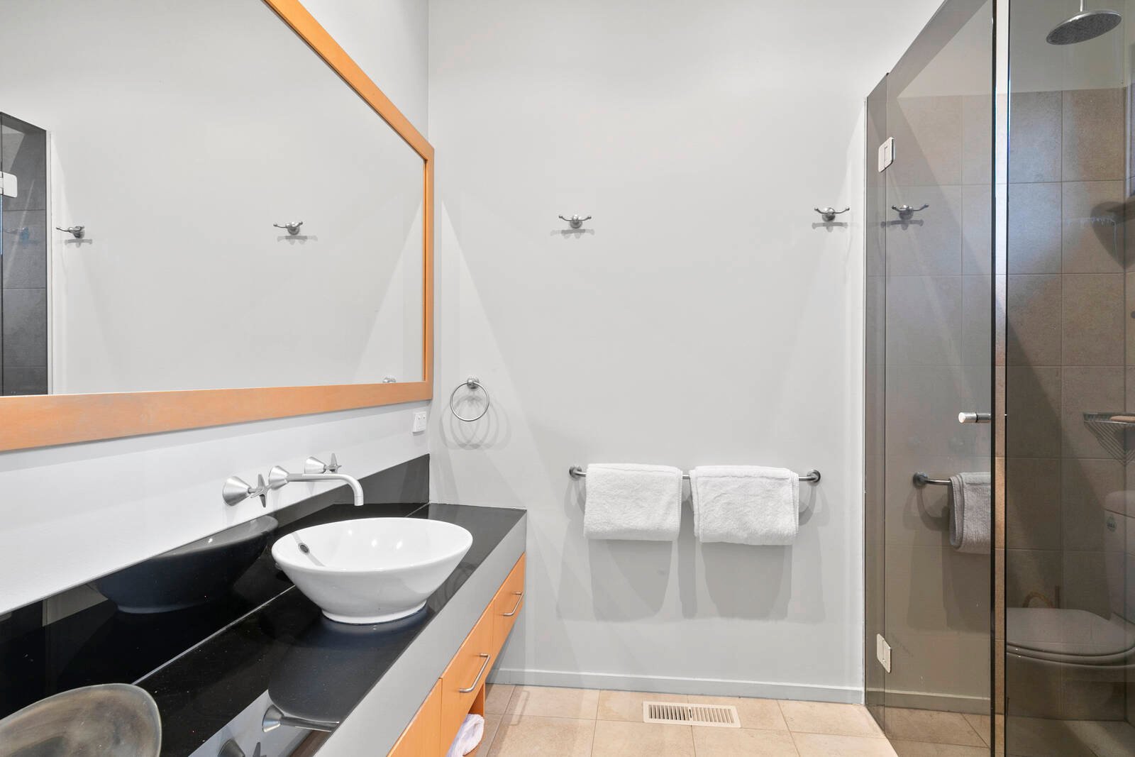 Real Estate and Property in 14 Simpson Street, Point Lonsdale, VIC