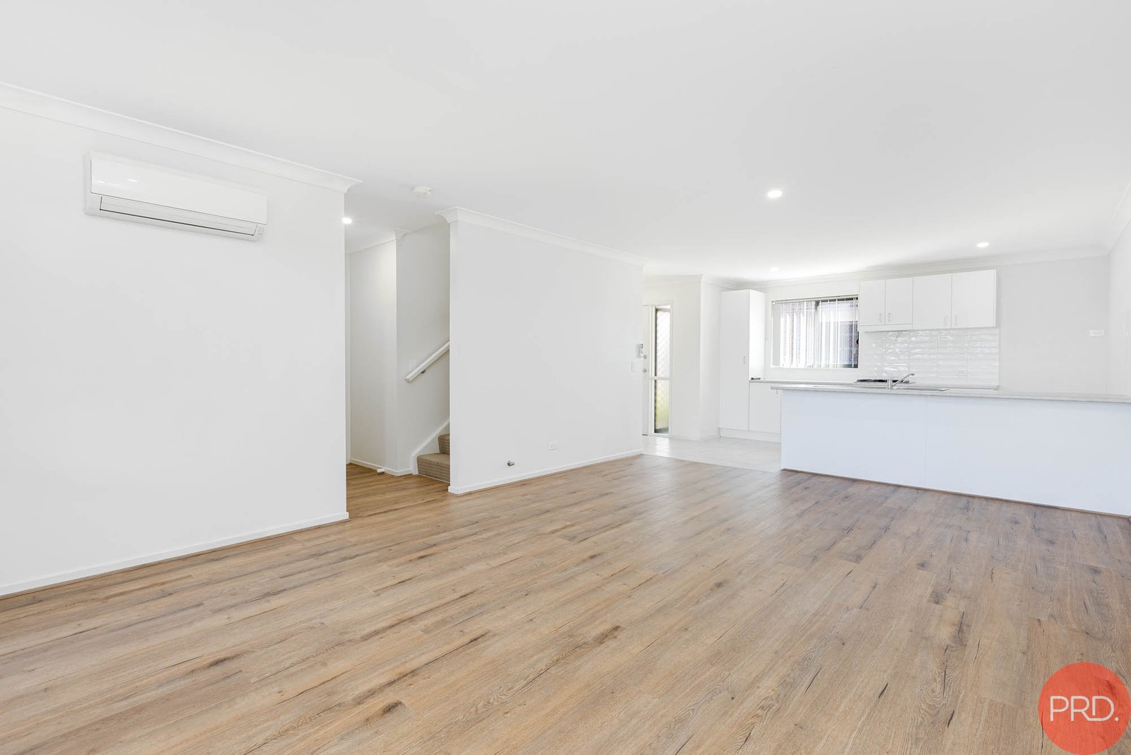 14 Skylark Avenue THORNTON 5