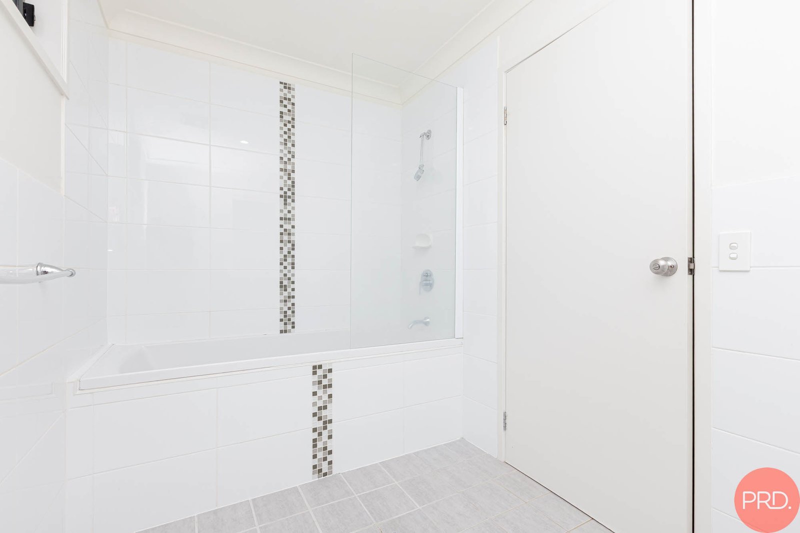 14 Skylark Avenue THORNTON 18