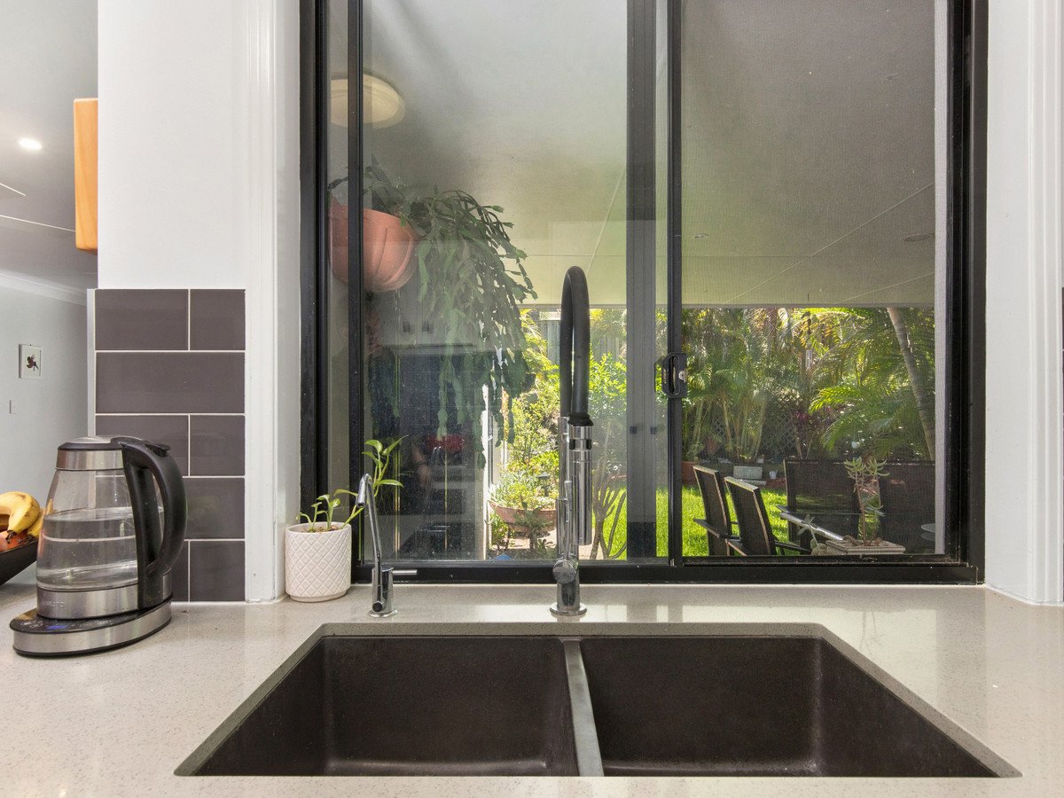 14 Solitaire Place Robina 4