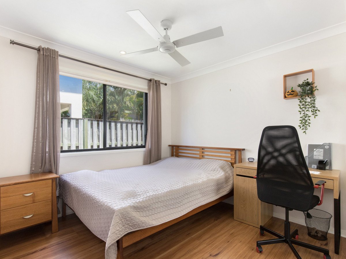 14 Solitaire Place Robina 8