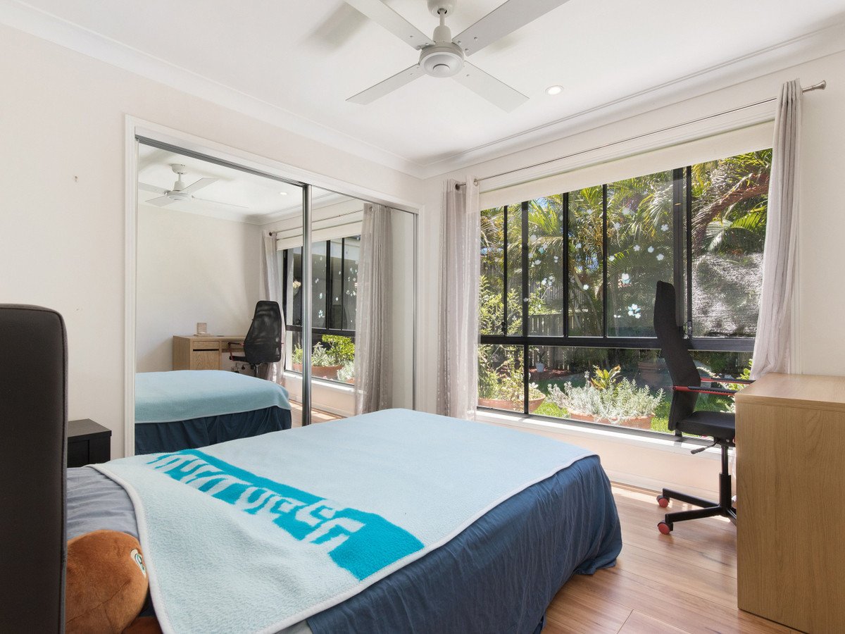 14 Solitaire Place Robina 9