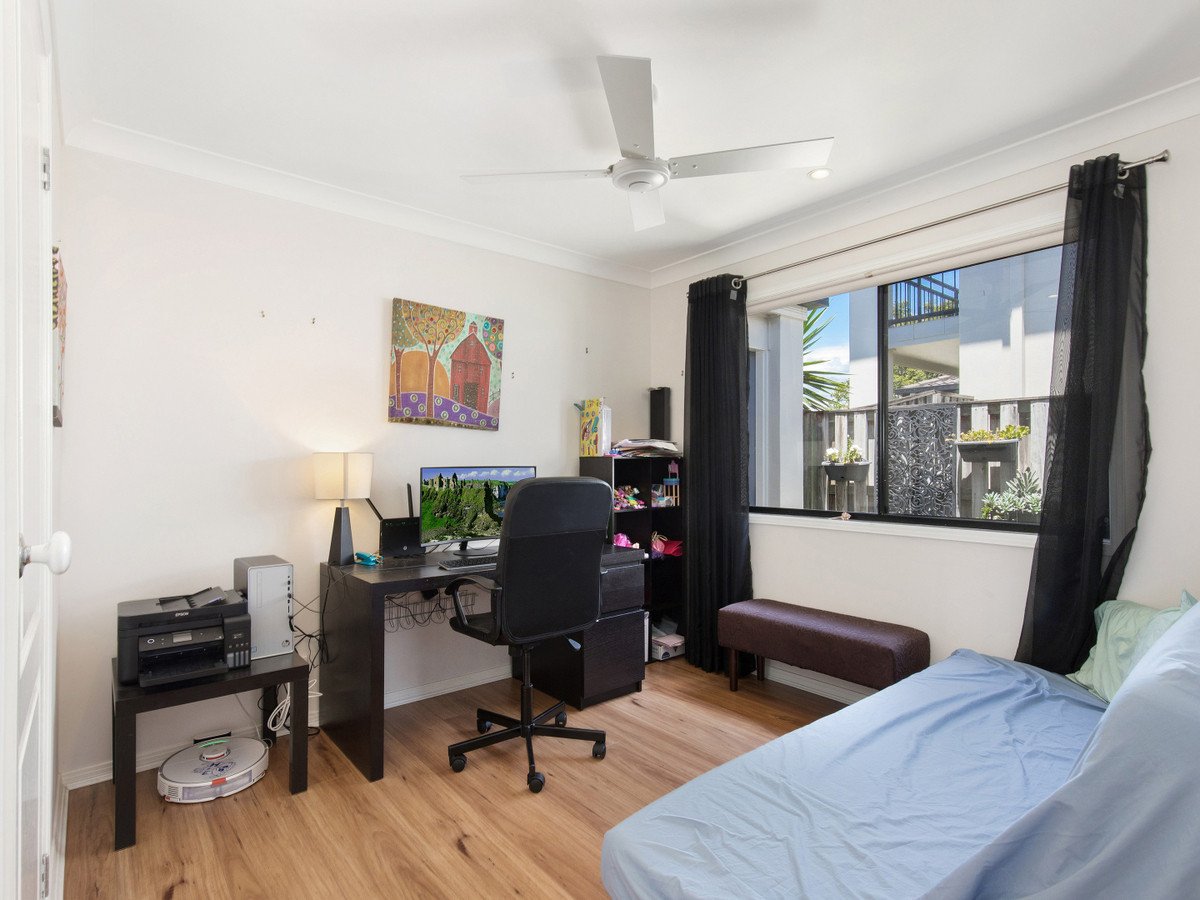 14 Solitaire Place Robina 10