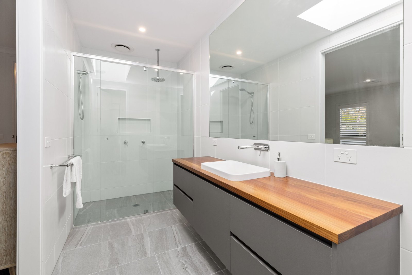 Gallery: 14 Somerville Rd
