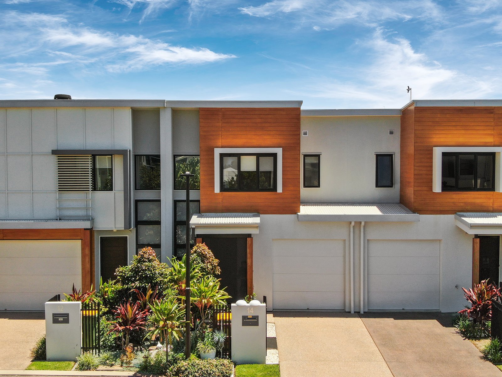 14 Sorrento Street HOPE ISLAND 1