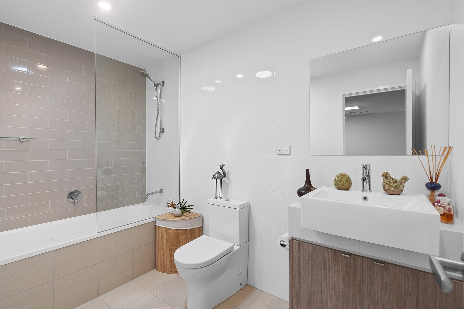 14 Sorrento Street HOPE ISLAND 13