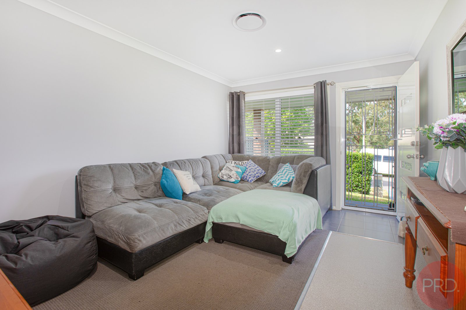 1/4 Sparsholt Street TENAMBIT 2