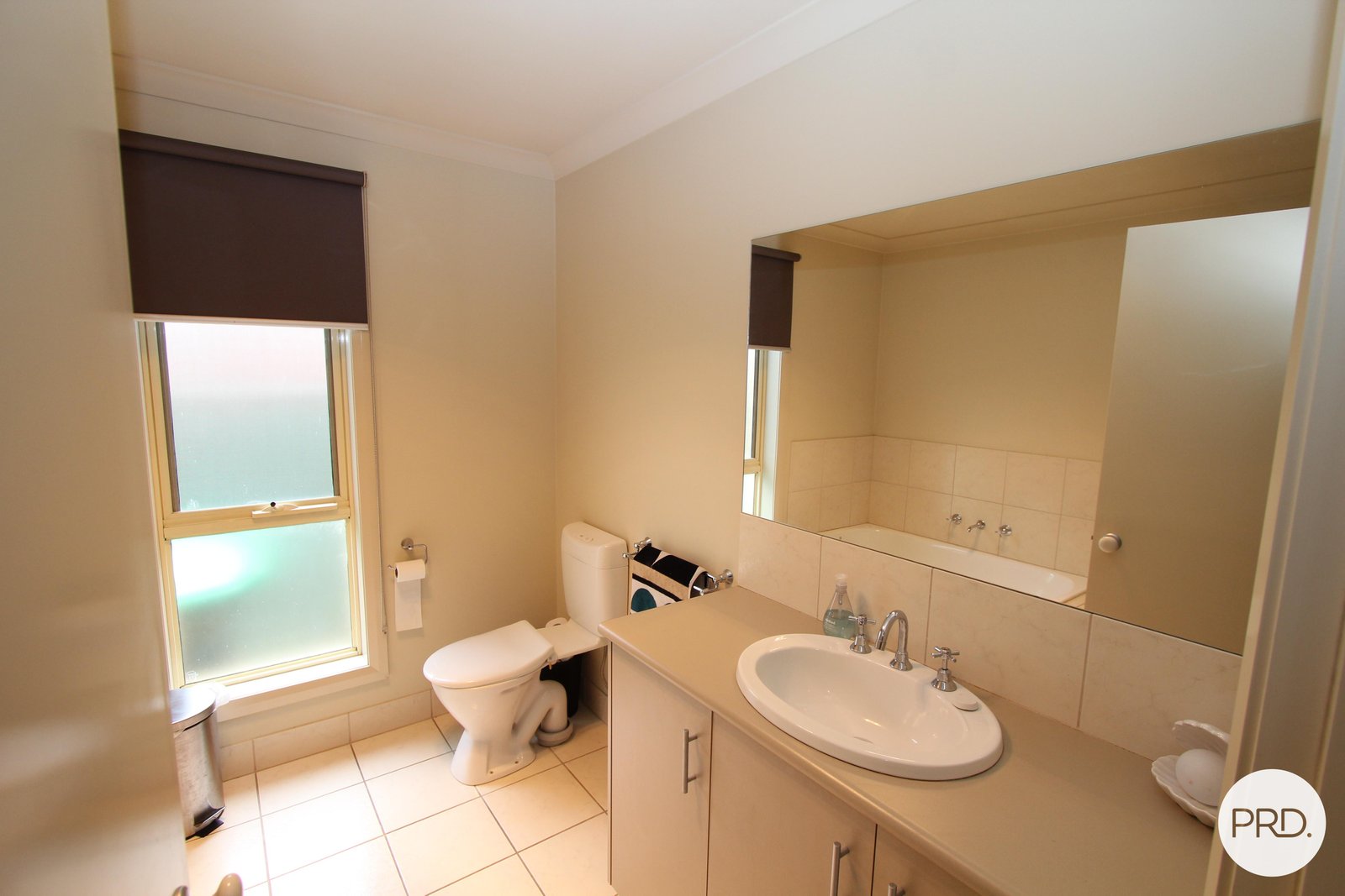 14 St Clare Avenue LAKE GARDENS 10