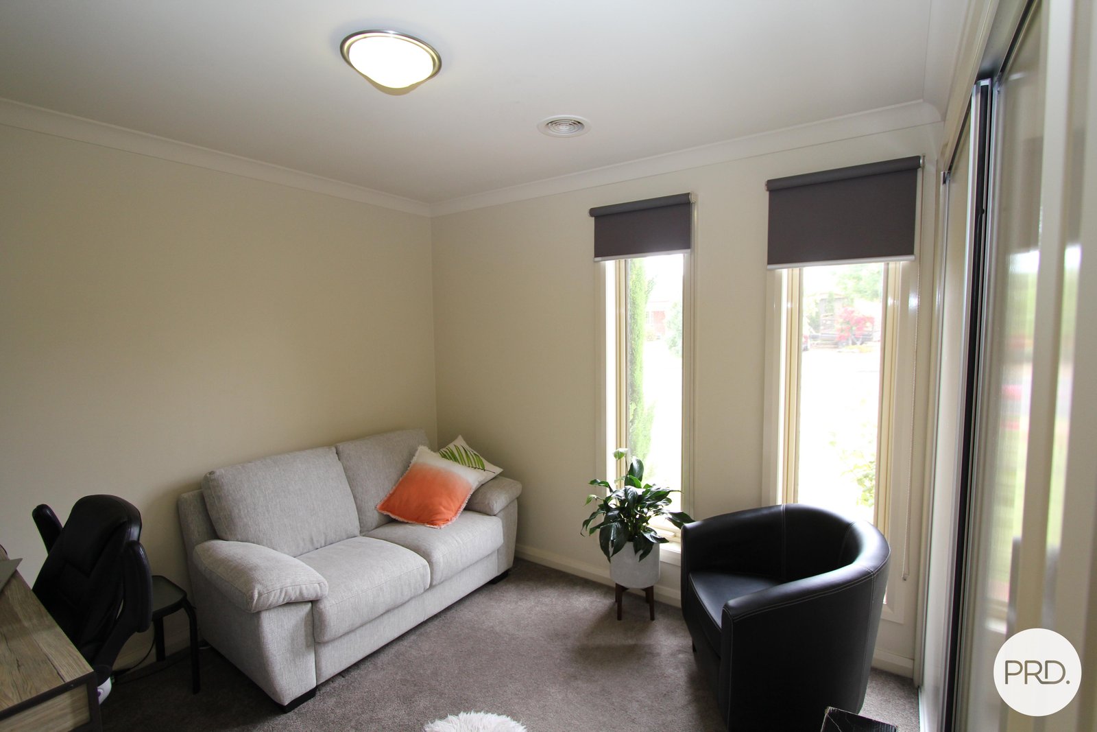 14 St Clare Avenue LAKE GARDENS 11