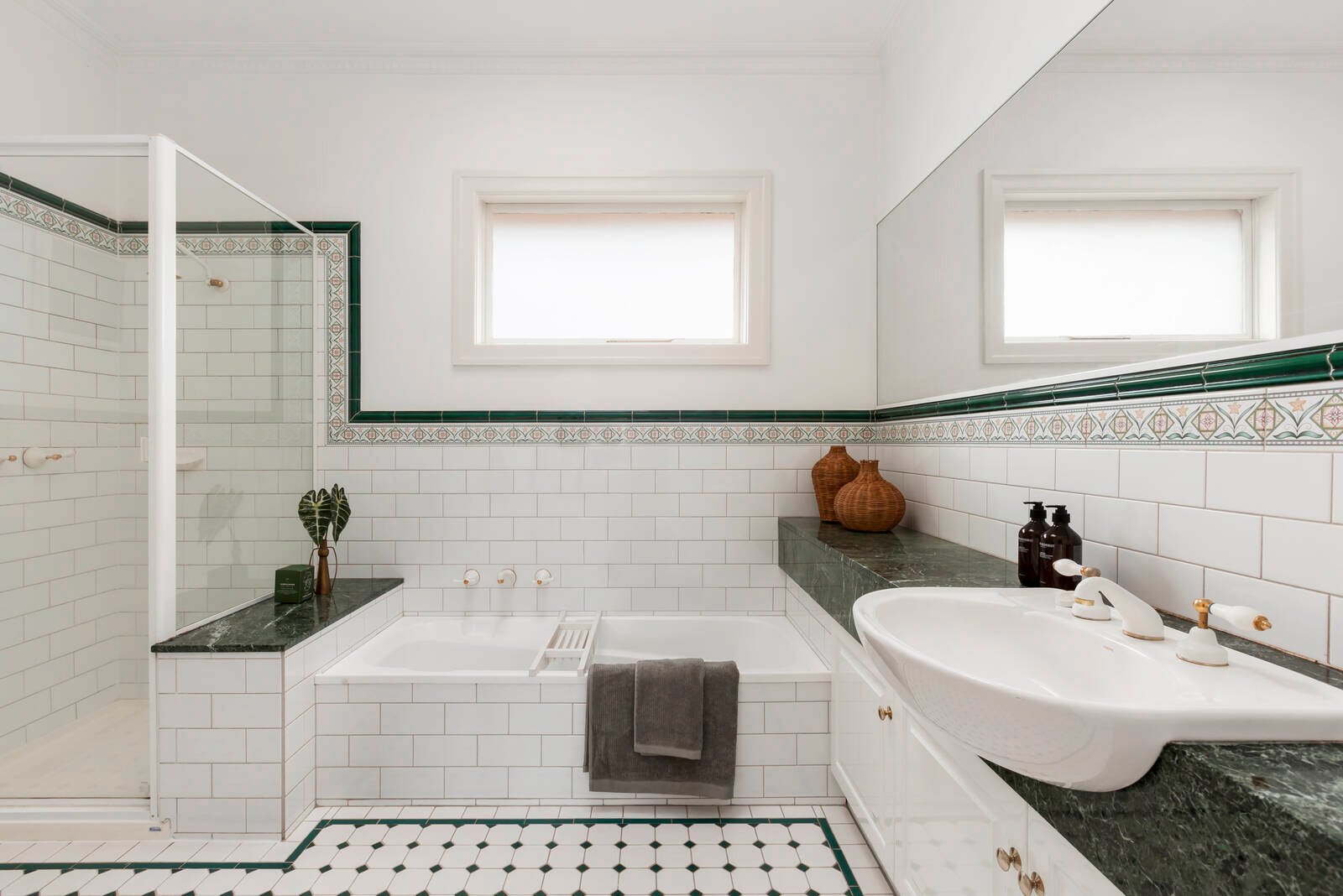 Real Estate and Property in 14 Stephens Street, Balwyn North, VIC