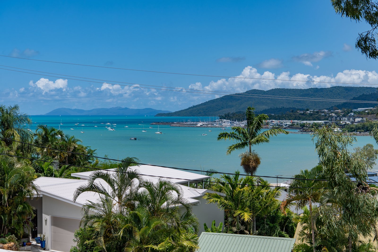 14 Stewart Drive CANNONVALE 3