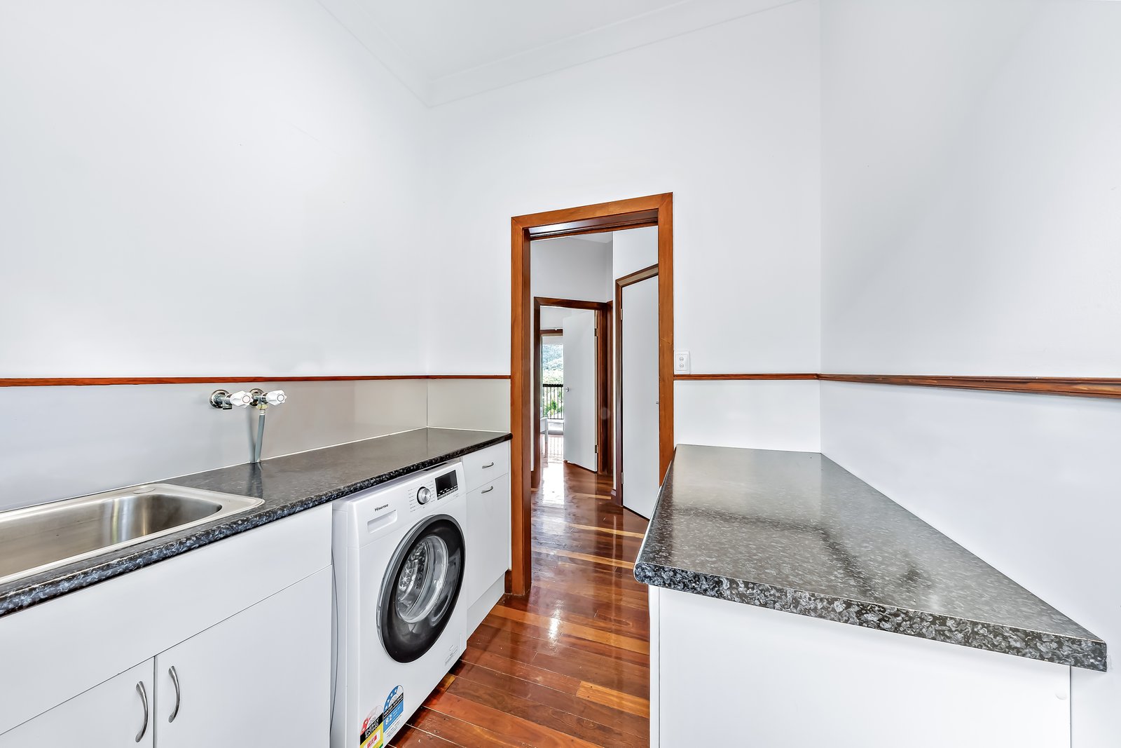 14 Stewart Drive CANNONVALE 19