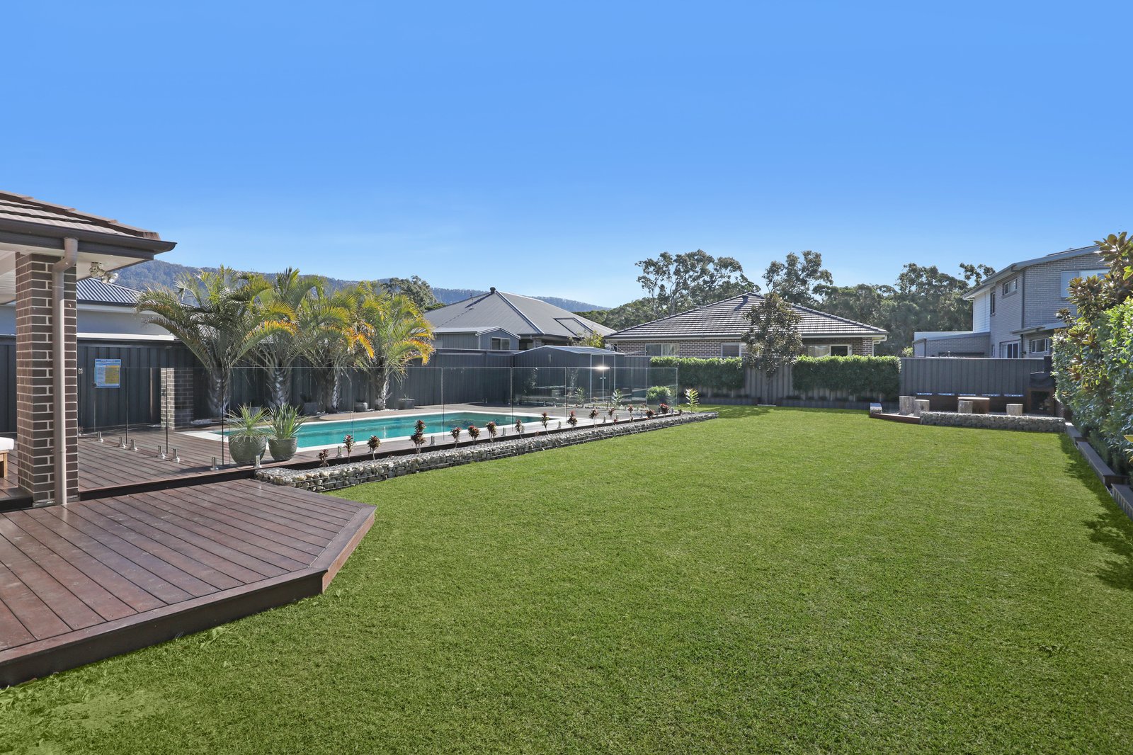 14 Stockyard Crescent HORSLEY 2