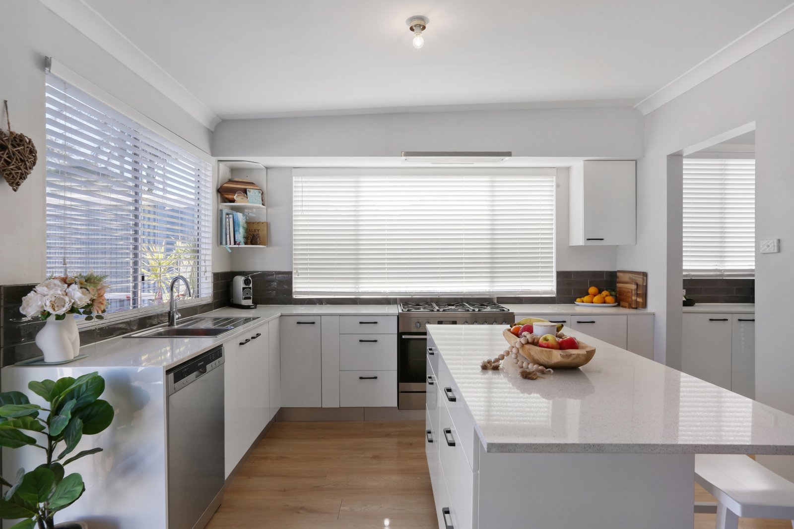 14 Sussex Street BERKELEY 2