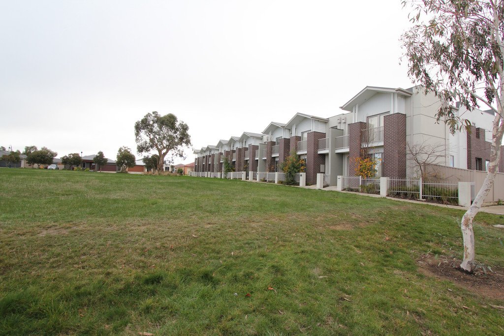 14 Swamp Gum Place ALFREDTON 11