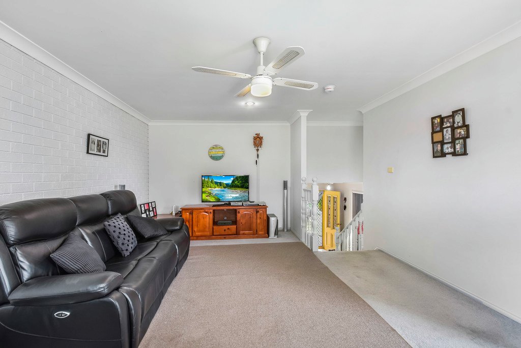 1/4 Tallowood Close LAURIETON 2