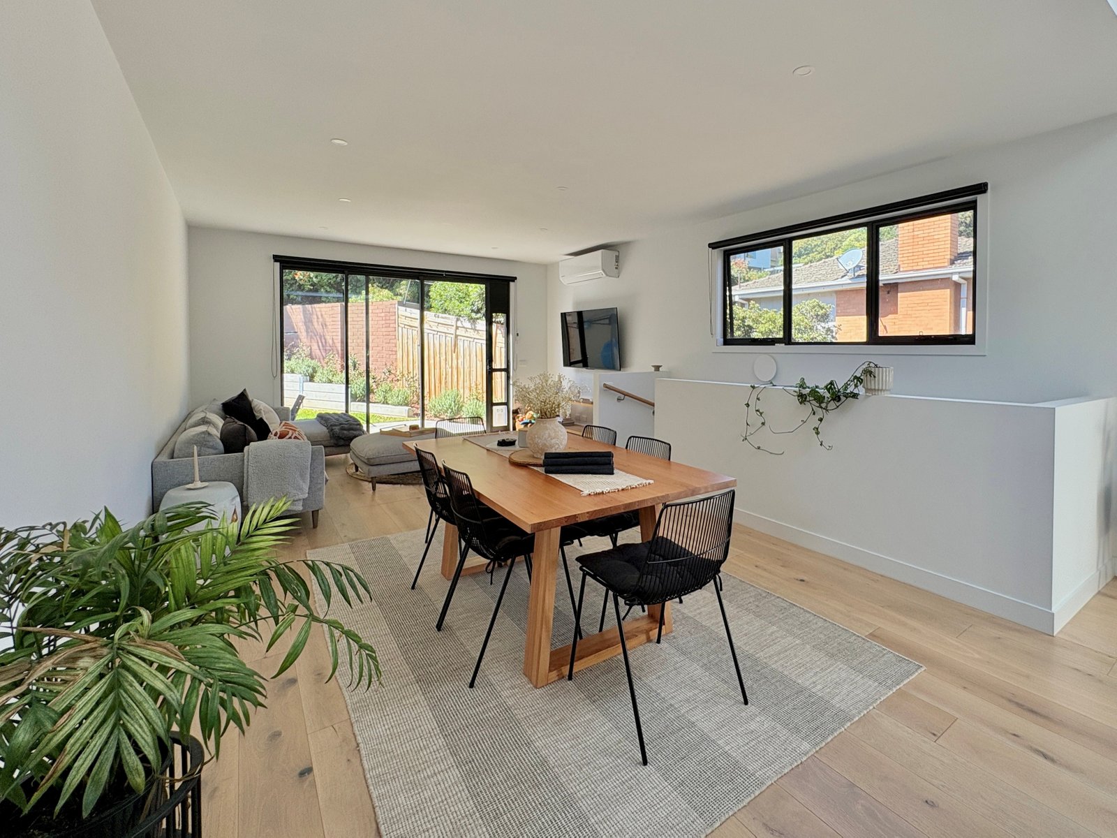 Gallery: 1/4 Taylor Court