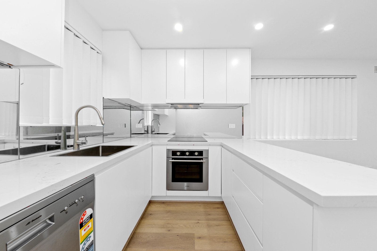1/4 Templeman Crescent HILLSDALE 2