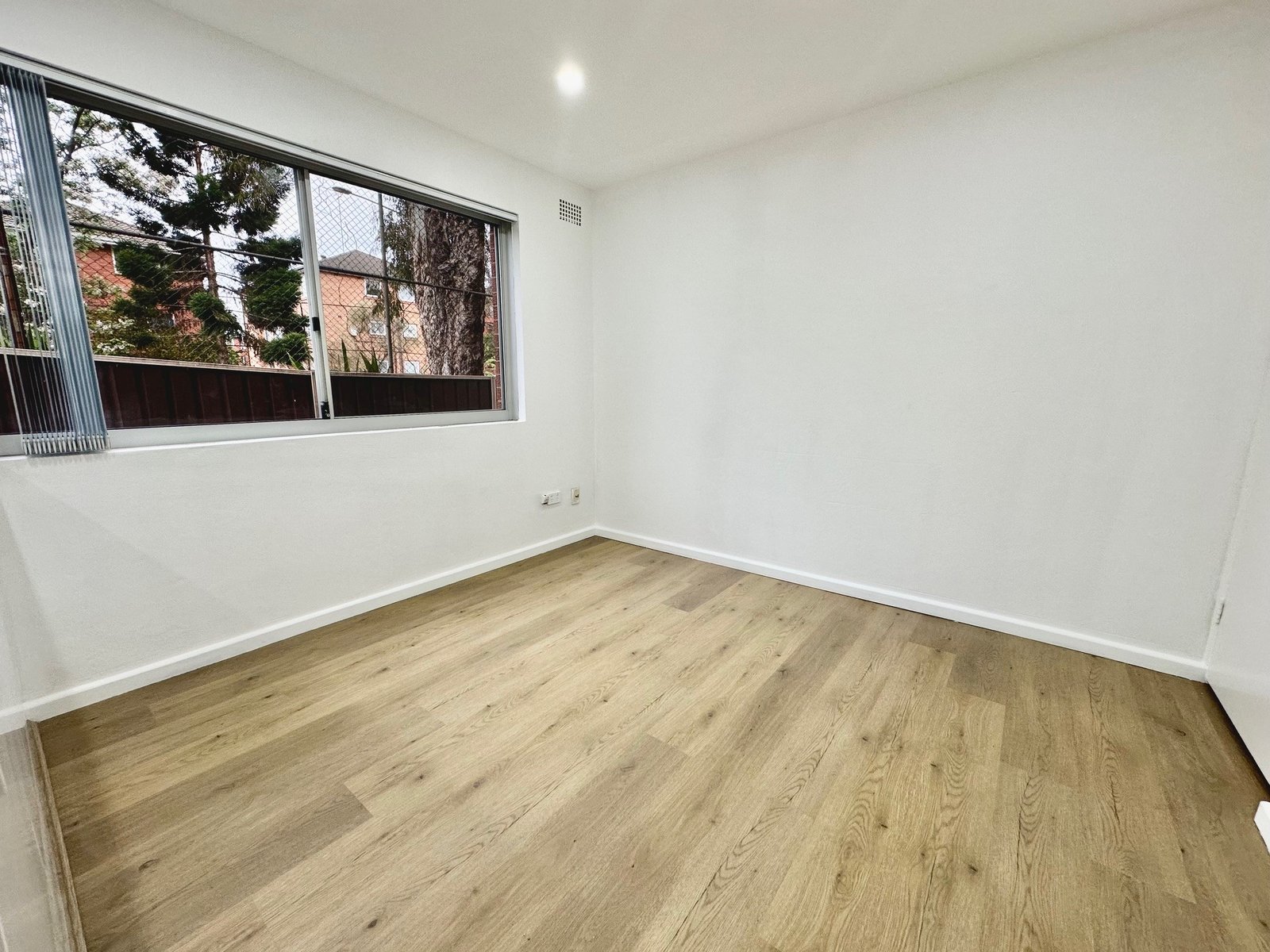 1/4 Templeman Crescent HILLSDALE 3
