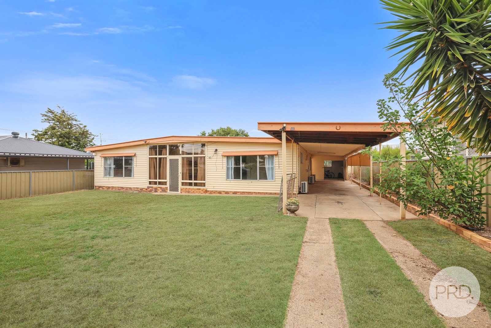 14 Terry Street TAMWORTH 1