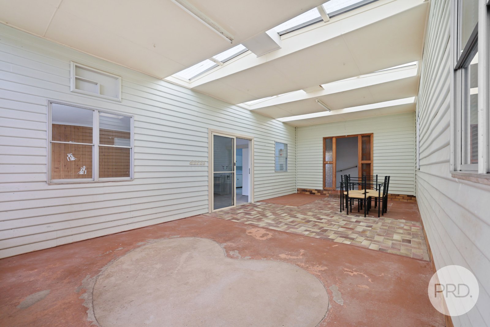 14 Terry Street TAMWORTH 5