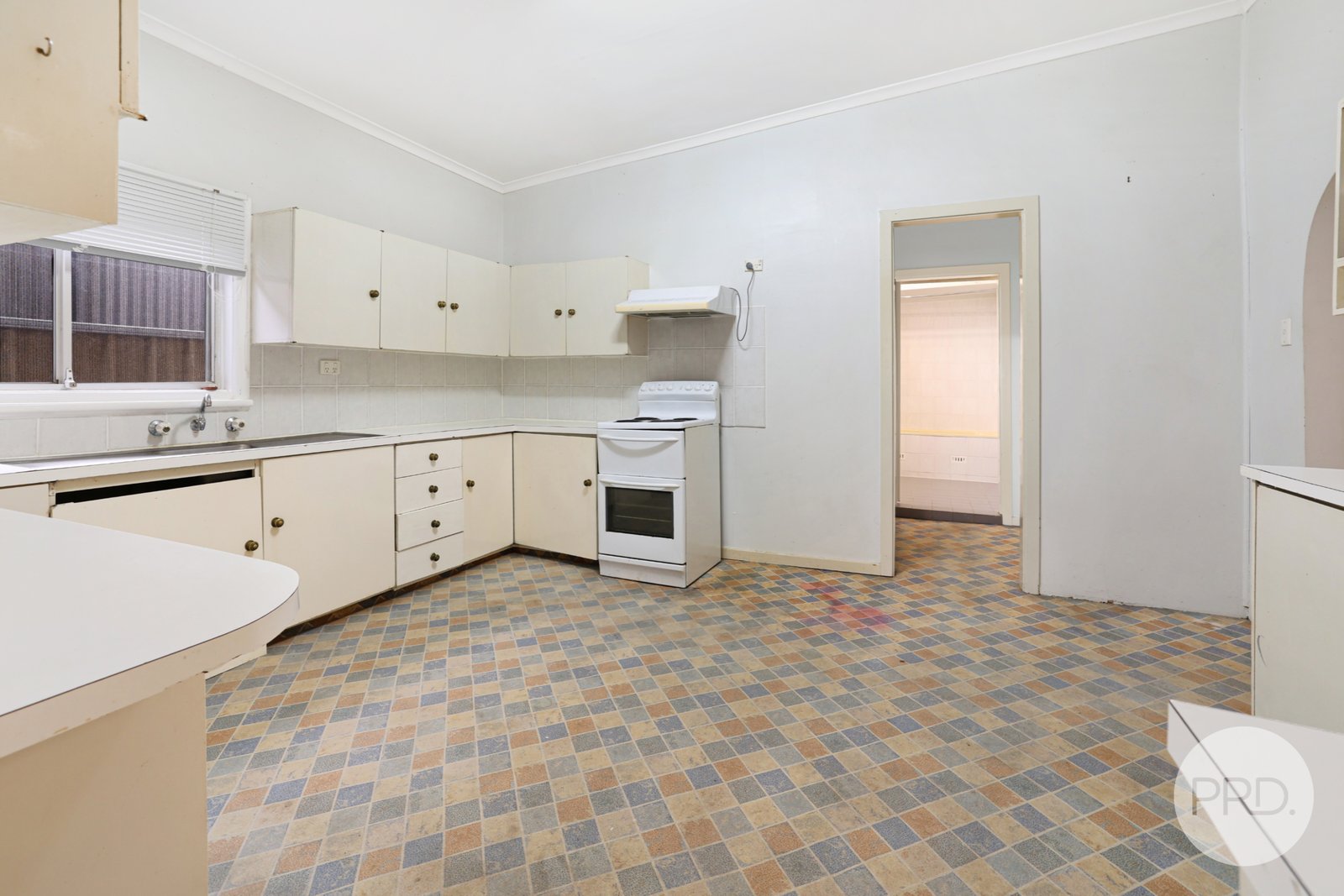 14 Terry Street TAMWORTH 10