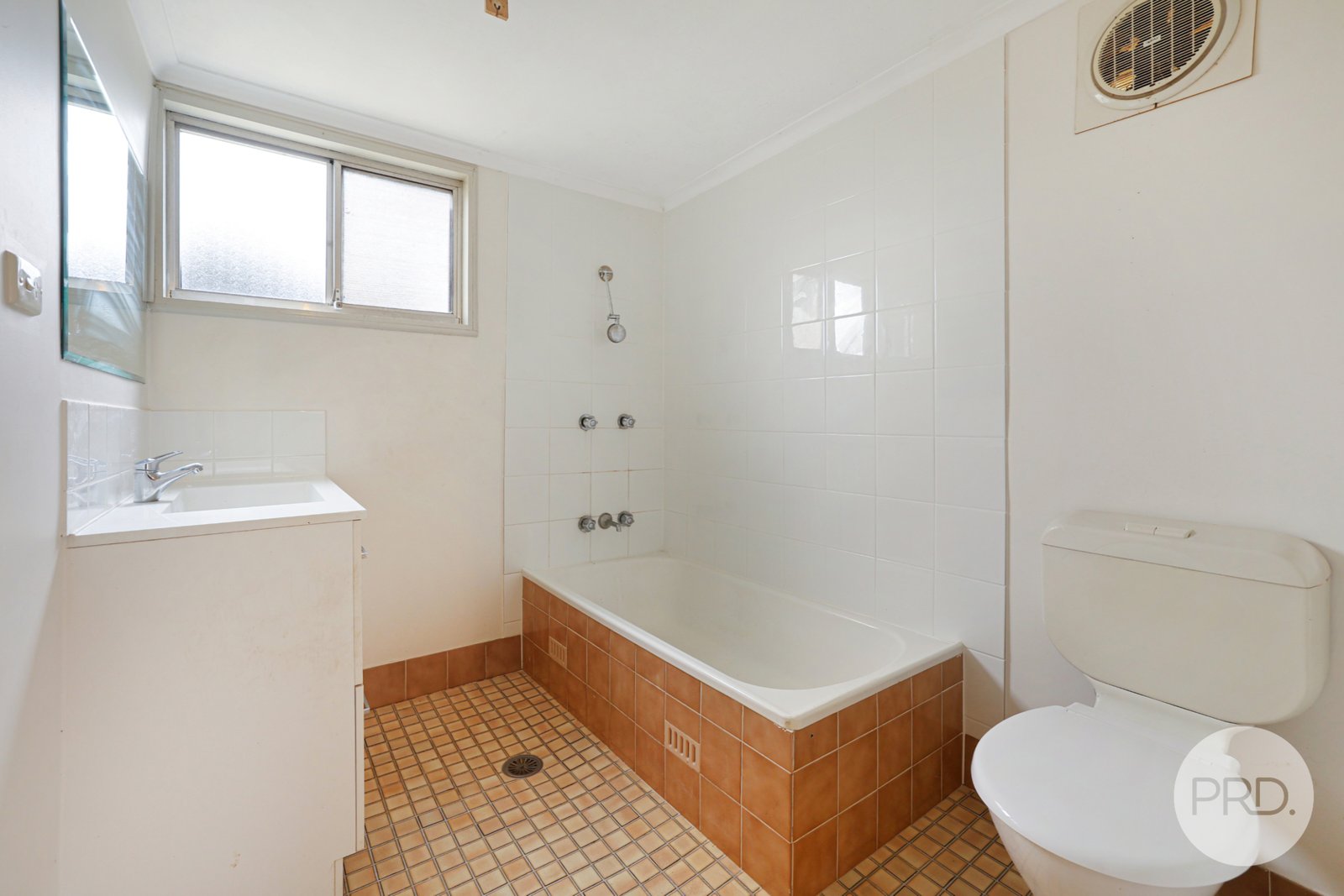 14 Terry Street TAMWORTH 15