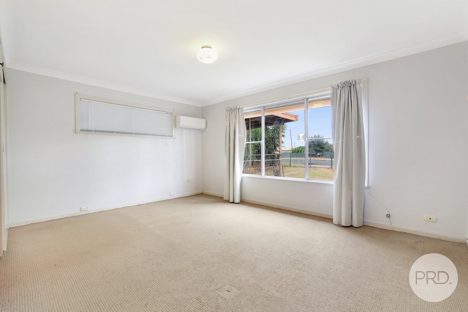 14 Terry Street TAMWORTH 19