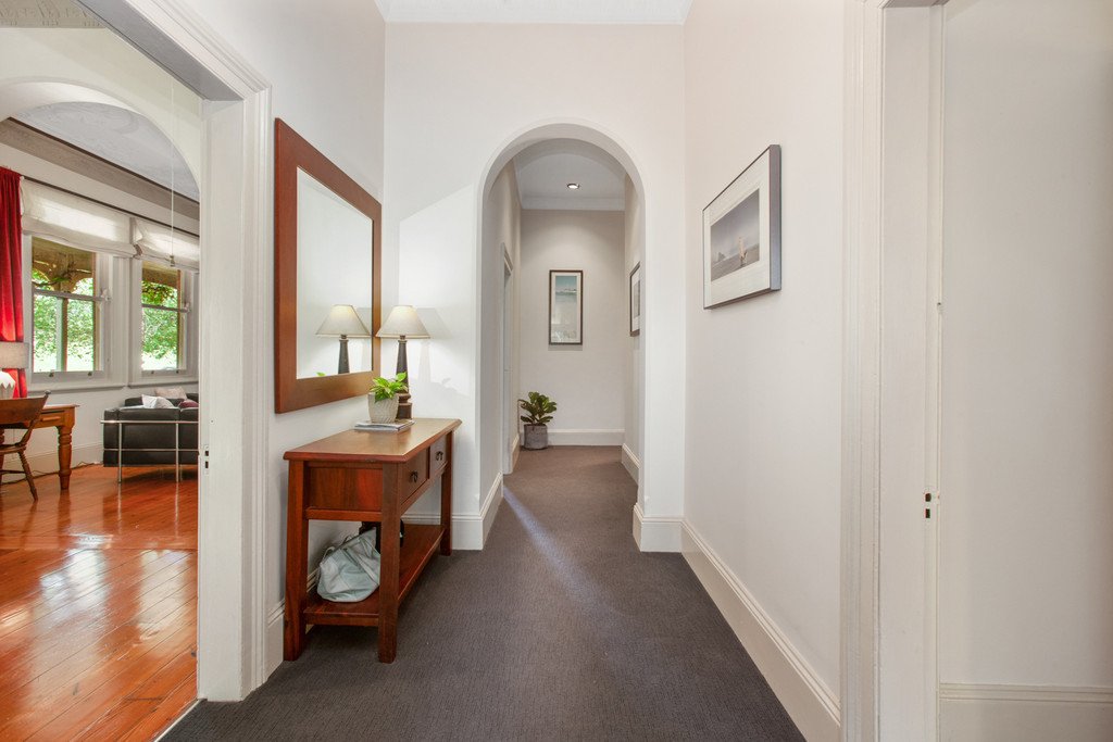 14 The Esplanade LORN 5