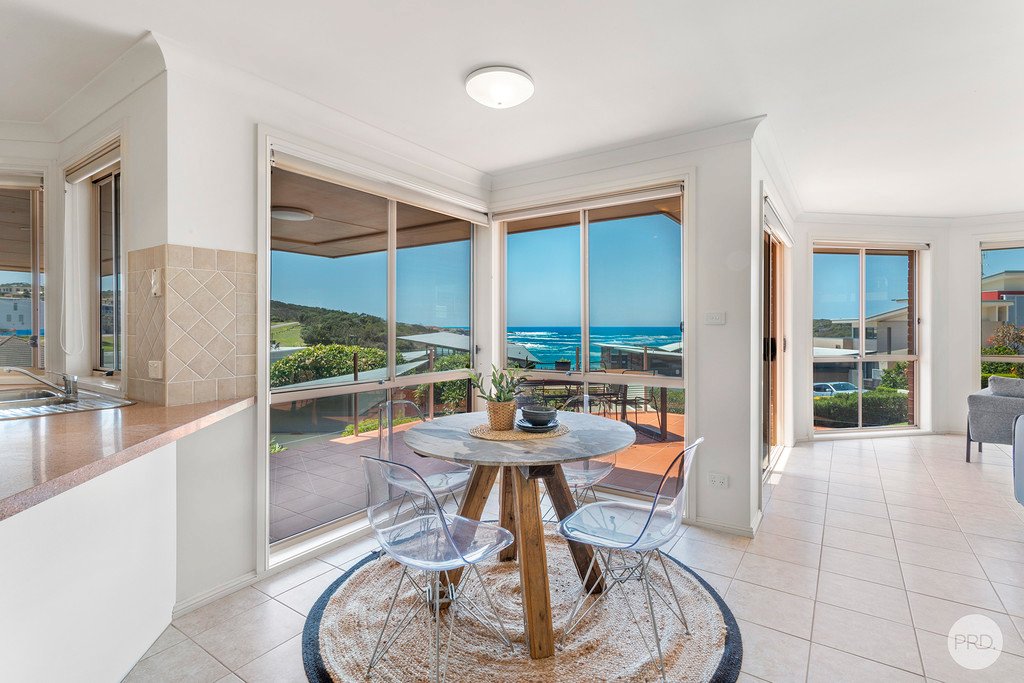 14 The Mainsail  BOAT HARBOUR 11