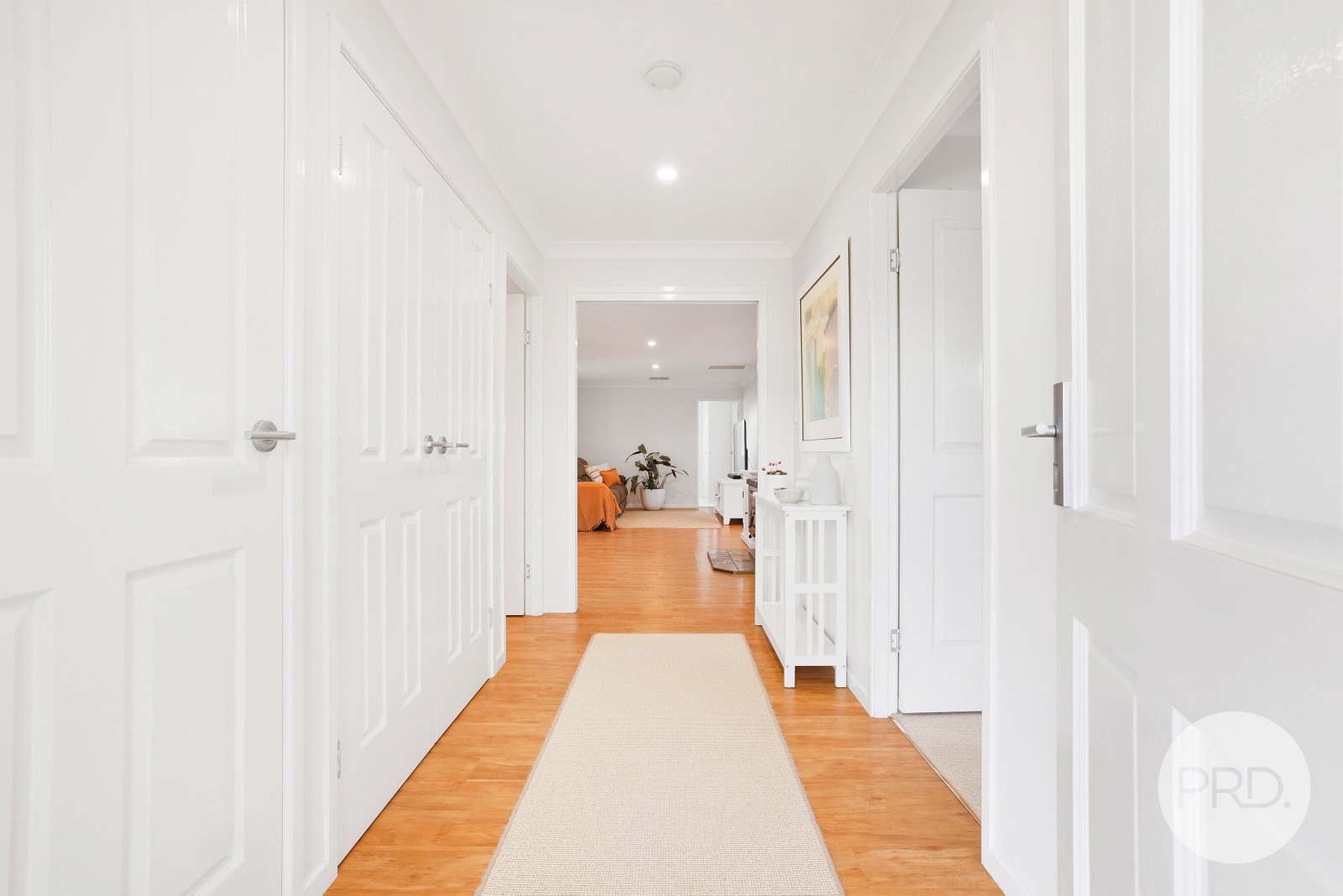 14 The Mews TAMWORTH 3