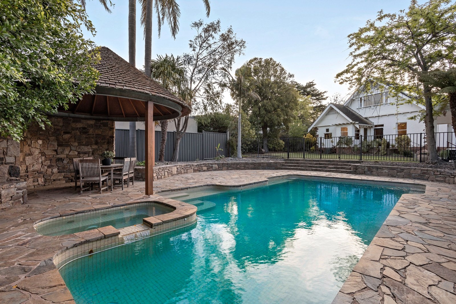 Real Estate and Property in 14 The Ridge, Canterbury, VIC