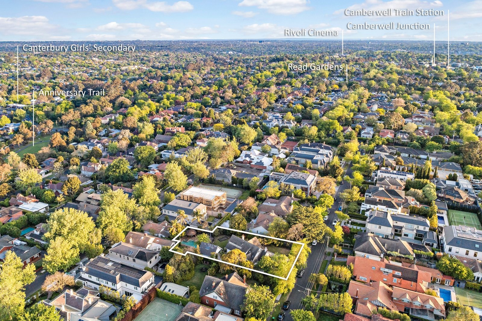 Real Estate and Property in 14 The Ridge, Canterbury, VIC