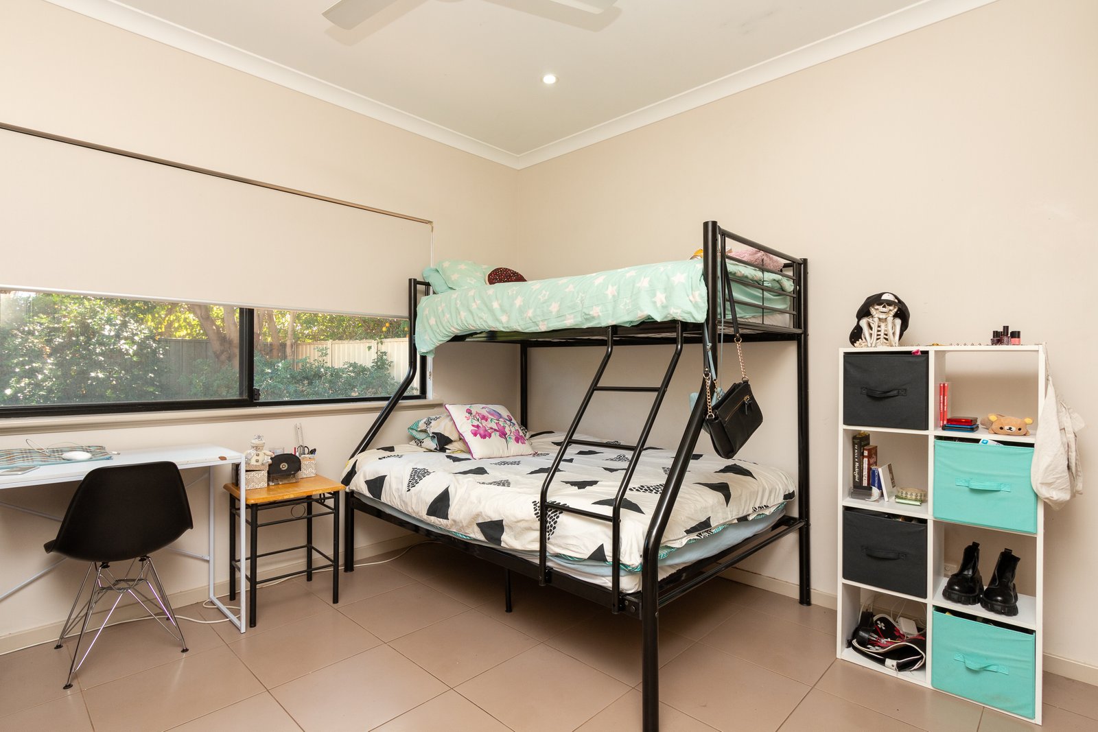 14 Tokumaru Bend BILINGURR 23