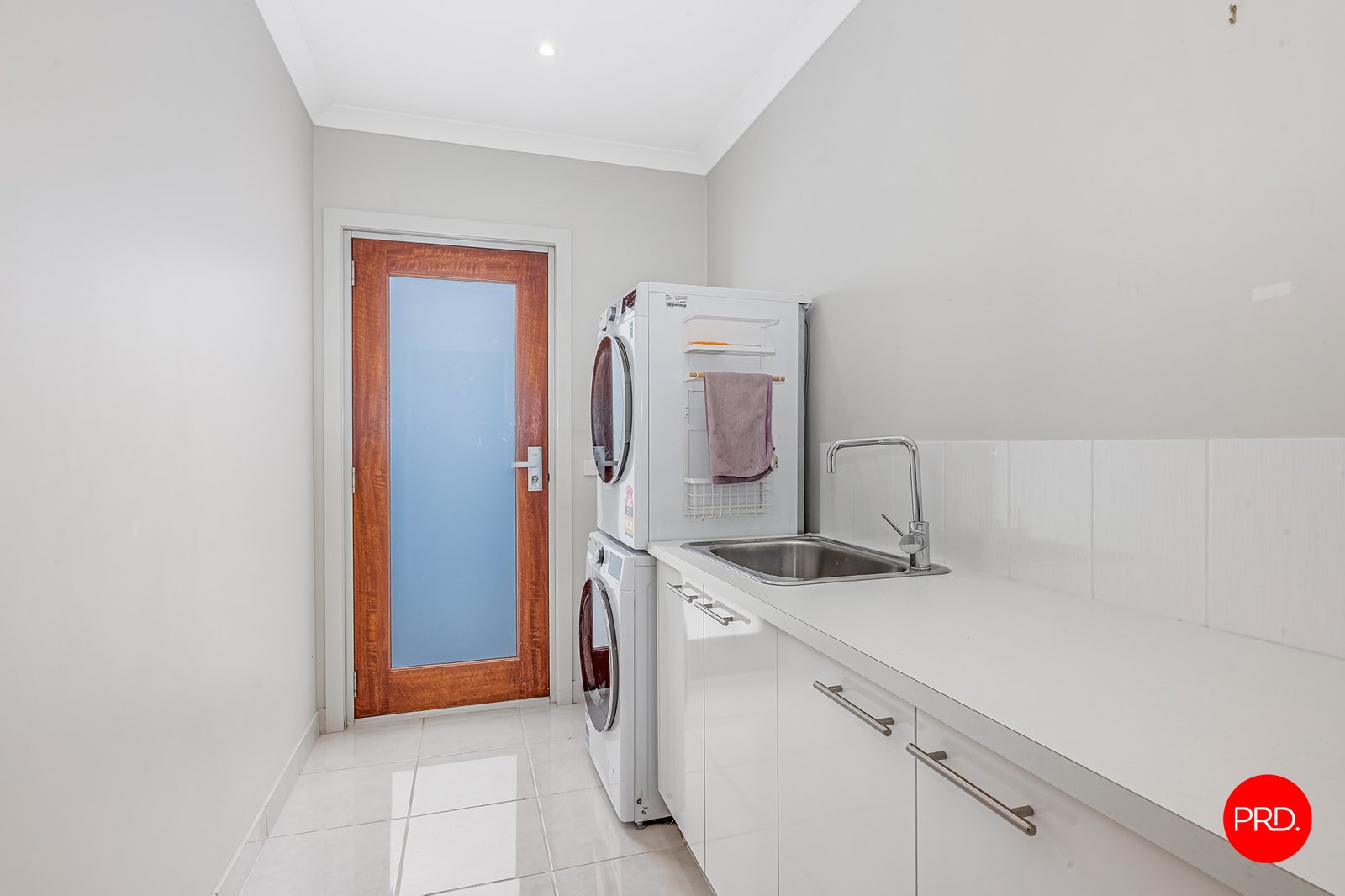 14 Topaz Avenue WHITE HILLS 9