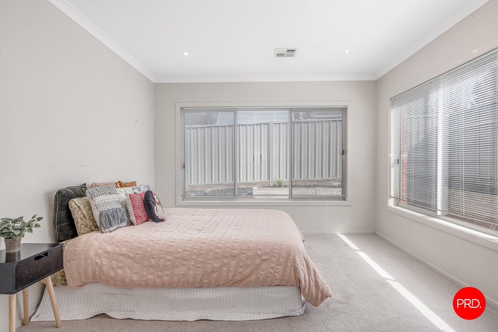 14 Topaz Avenue WHITE HILLS 10