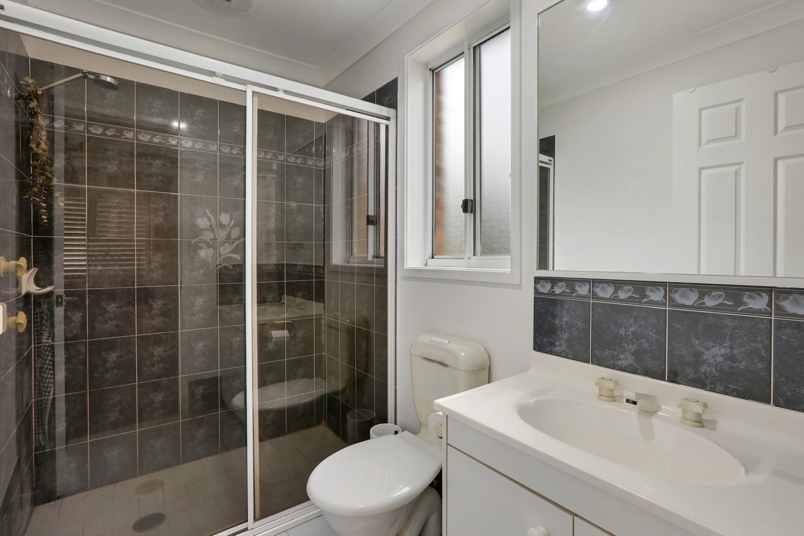 14 Torrens Place ALBION PARK 7