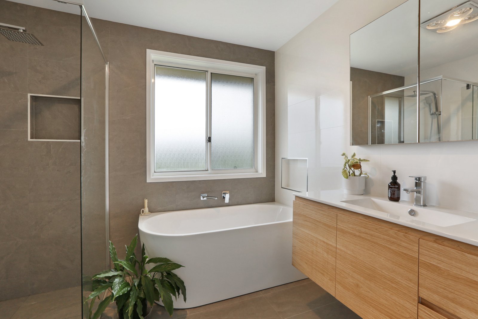 14 Torrens Place ALBION PARK 9