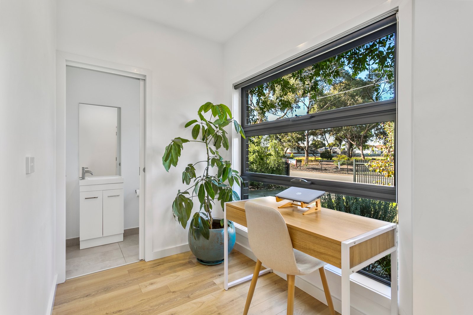 Gallery: 1/4 Truman Street