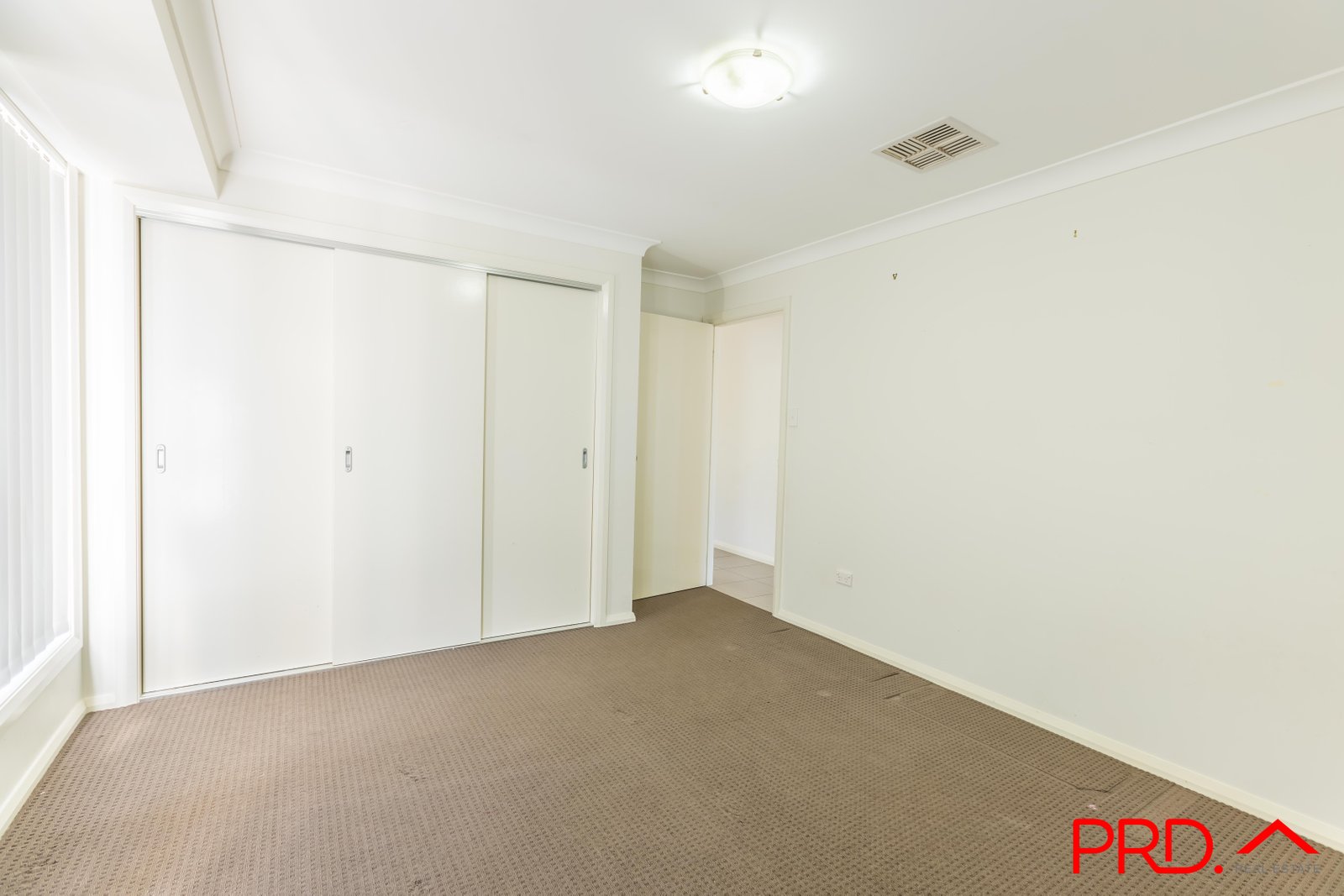 14 Tulipwood Crescent TAMWORTH 10
