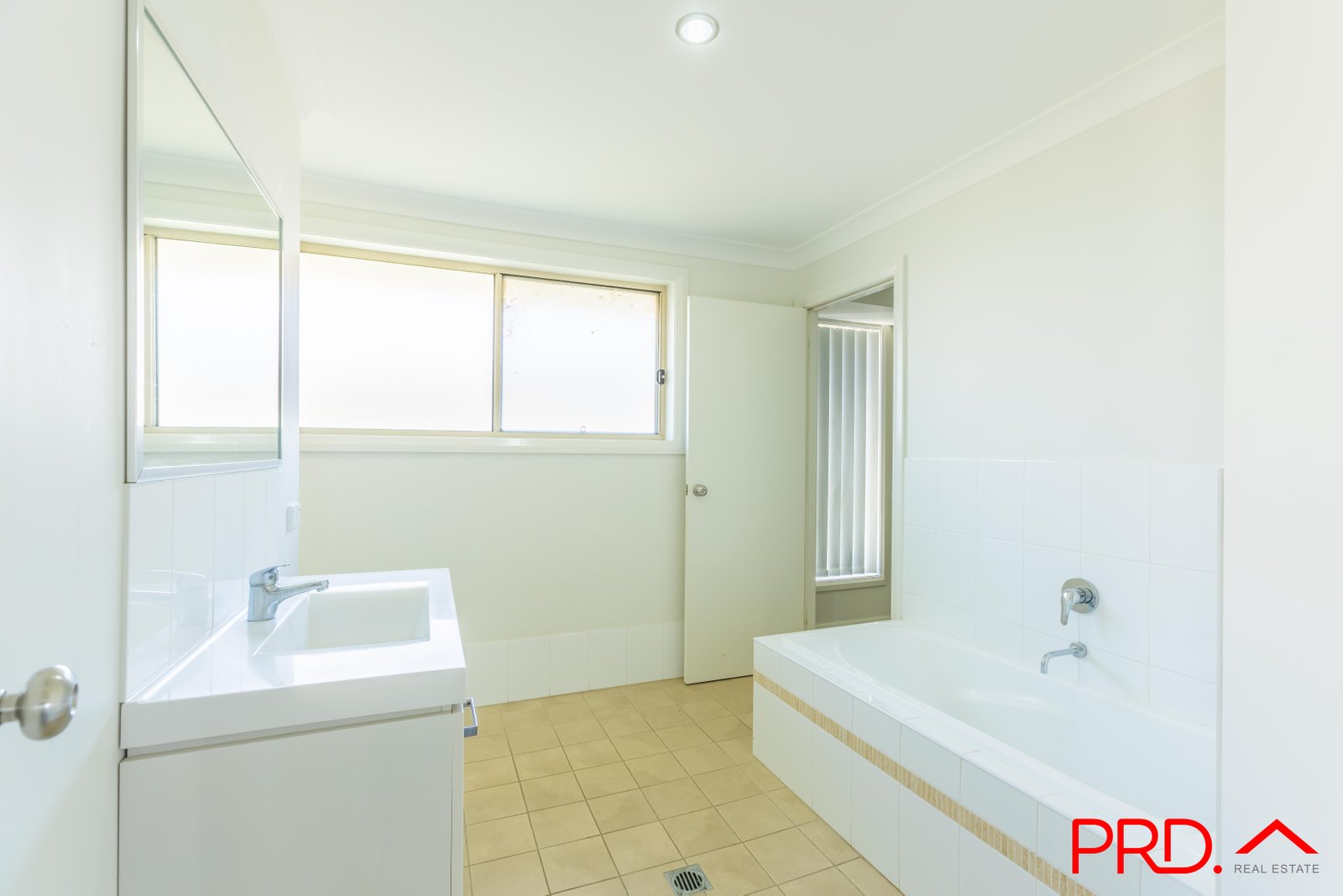 14 Tulipwood Crescent TAMWORTH 13