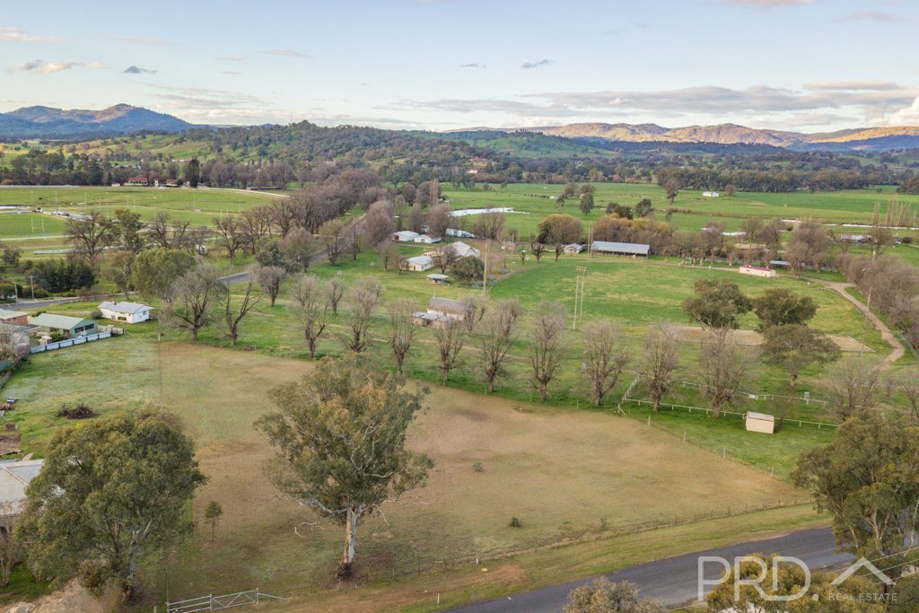 14 Tumut Plains Road TUMUT 1