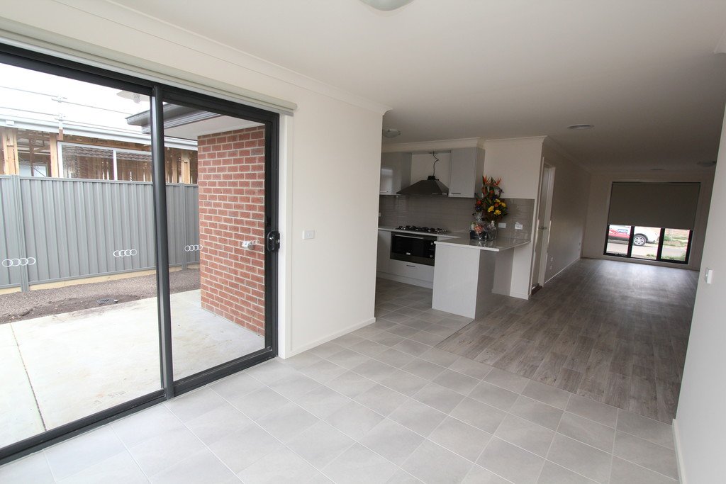 14 Tunbridge Street Lucas 14