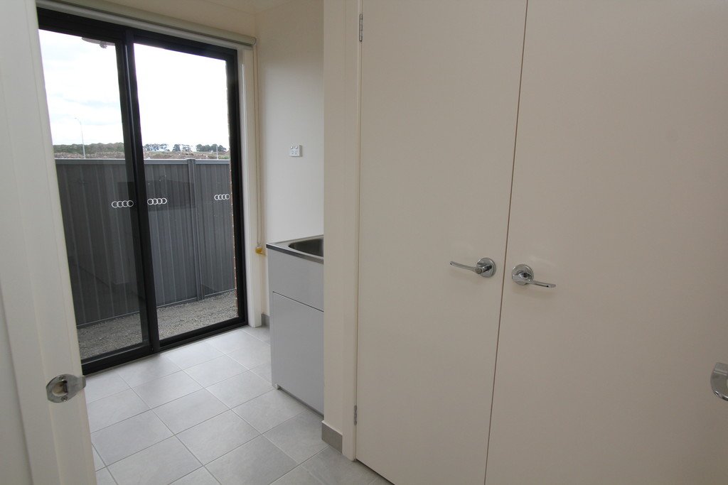 14 Tunbridge Street Lucas 9