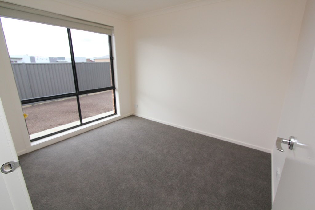 14 Tunbridge Street Lucas 11