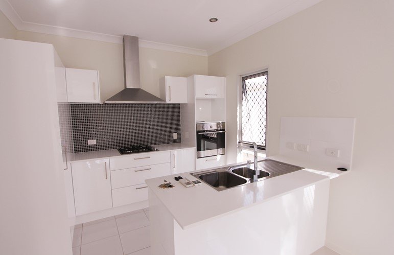 14 Valhalla Street CLINTON 4