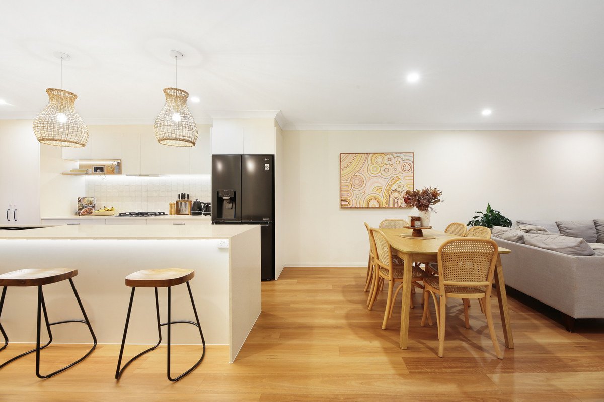 1/4 Valmai Court Burleigh Waters 4